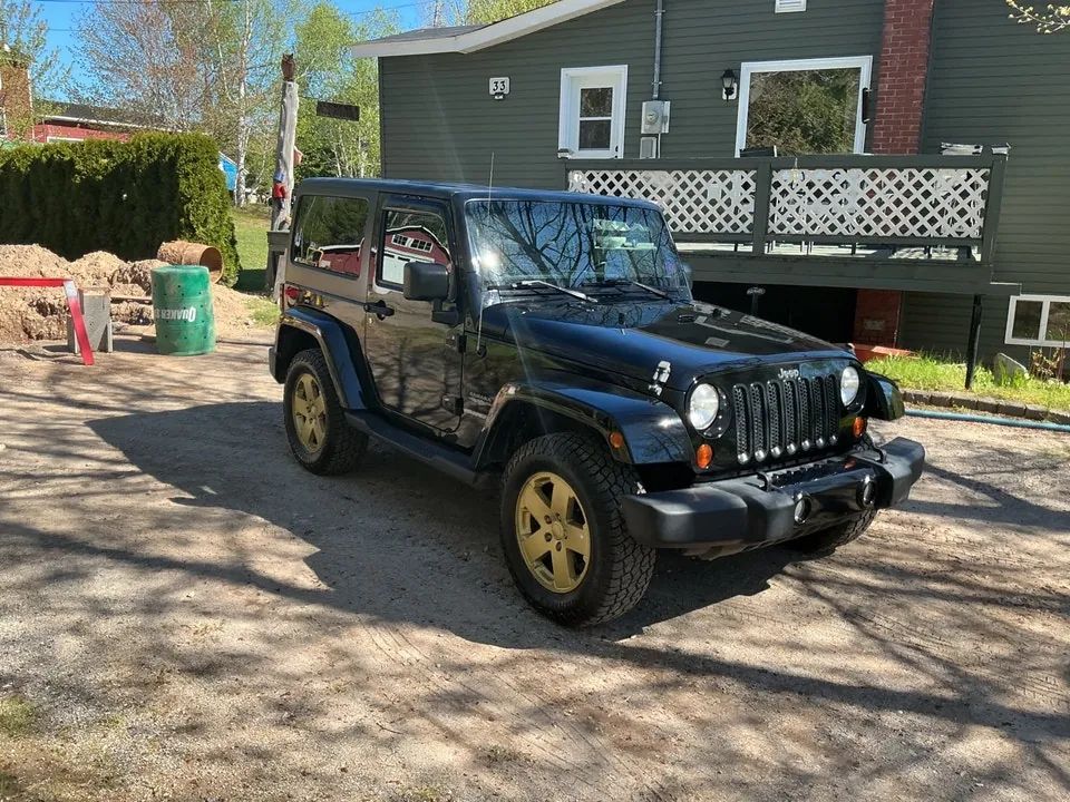 Jeep Wrangler 2011 photo 3