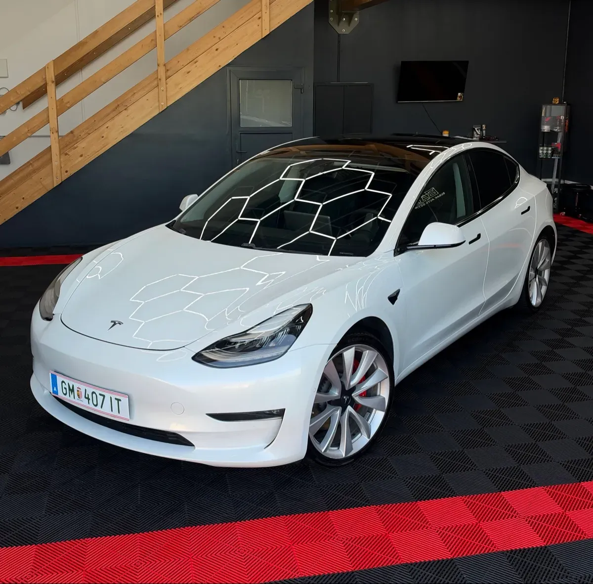 Tesla Model 3 2019 photo 3