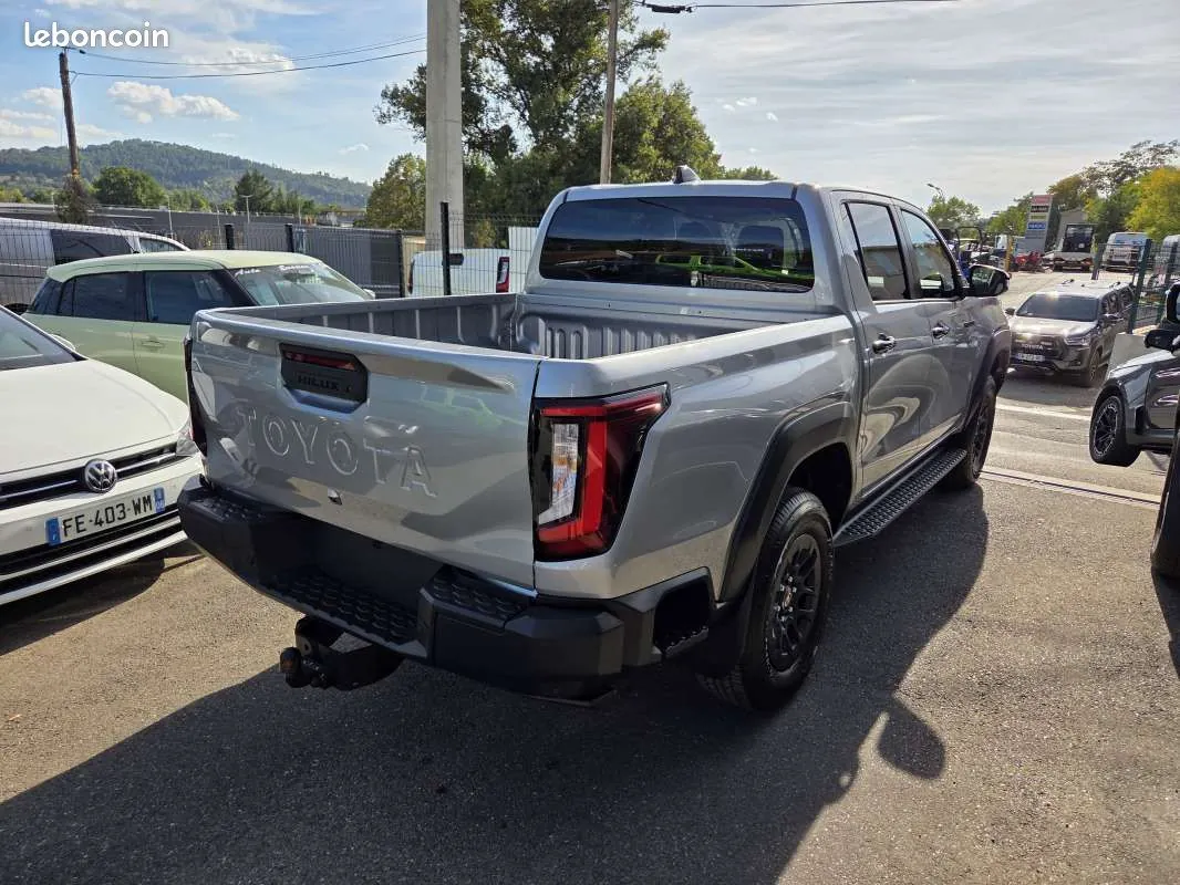 Toyota Hilux 2026 photo 4