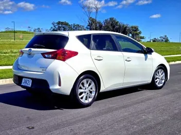 Toyota Corolla 2015 photo 4