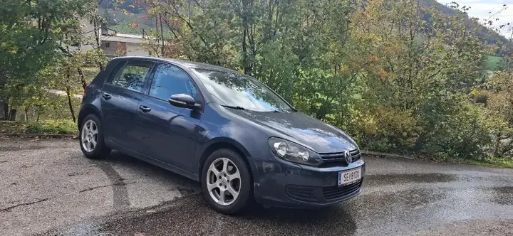 Volkswagen Golf 2011 photo 2