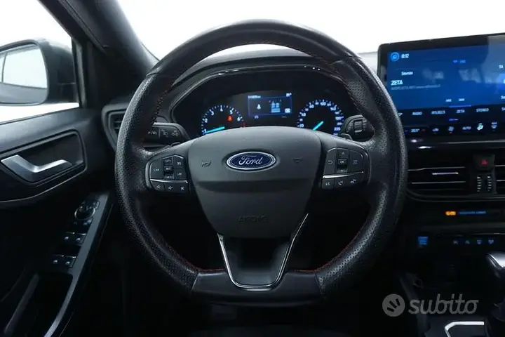 Ford Focus 2023 photo 4