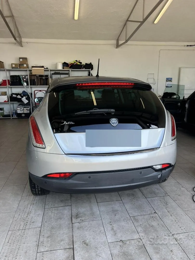 Lancia Delta 2011 photo 3