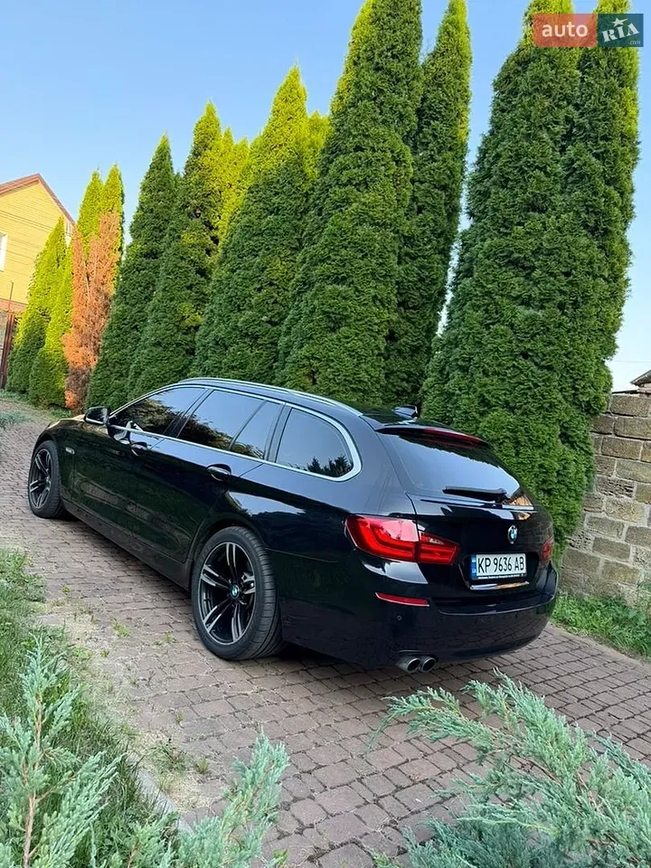 BMW 5 Series 2012 photo 5
