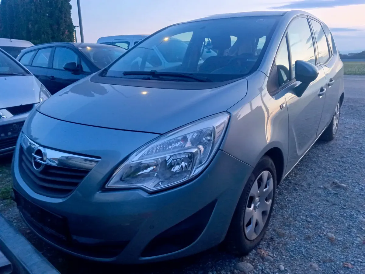 Opel Meriva 2012 photo 2