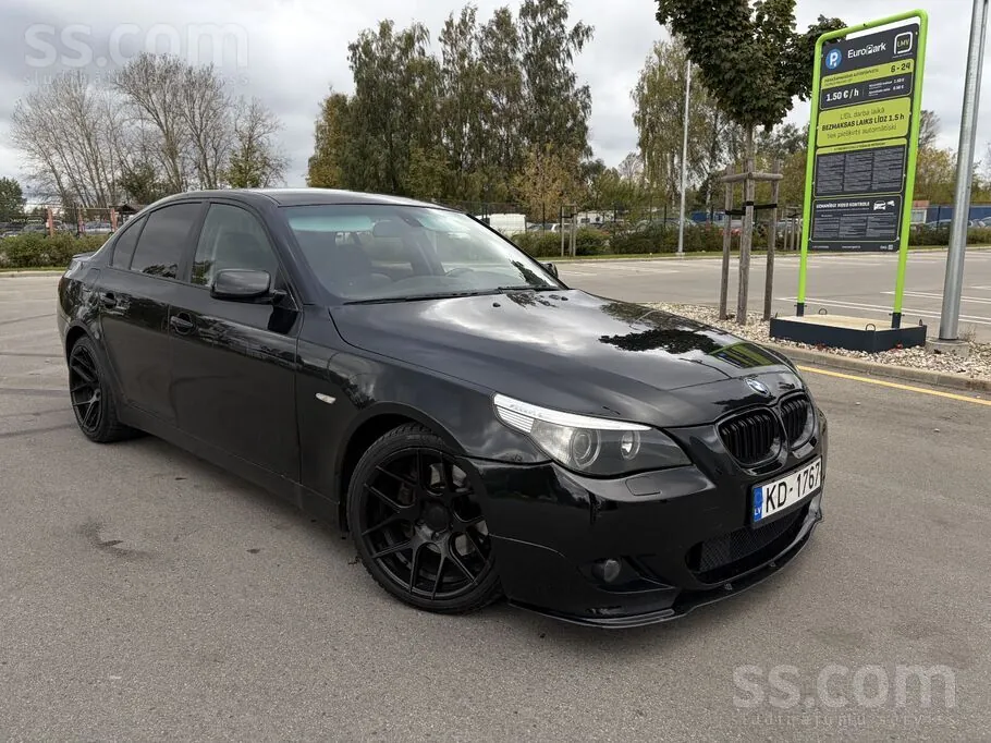 BMW 530 2003 photo 2