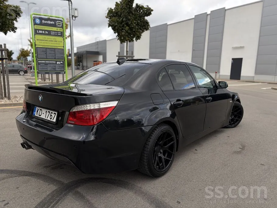 BMW 530 2003 photo 4