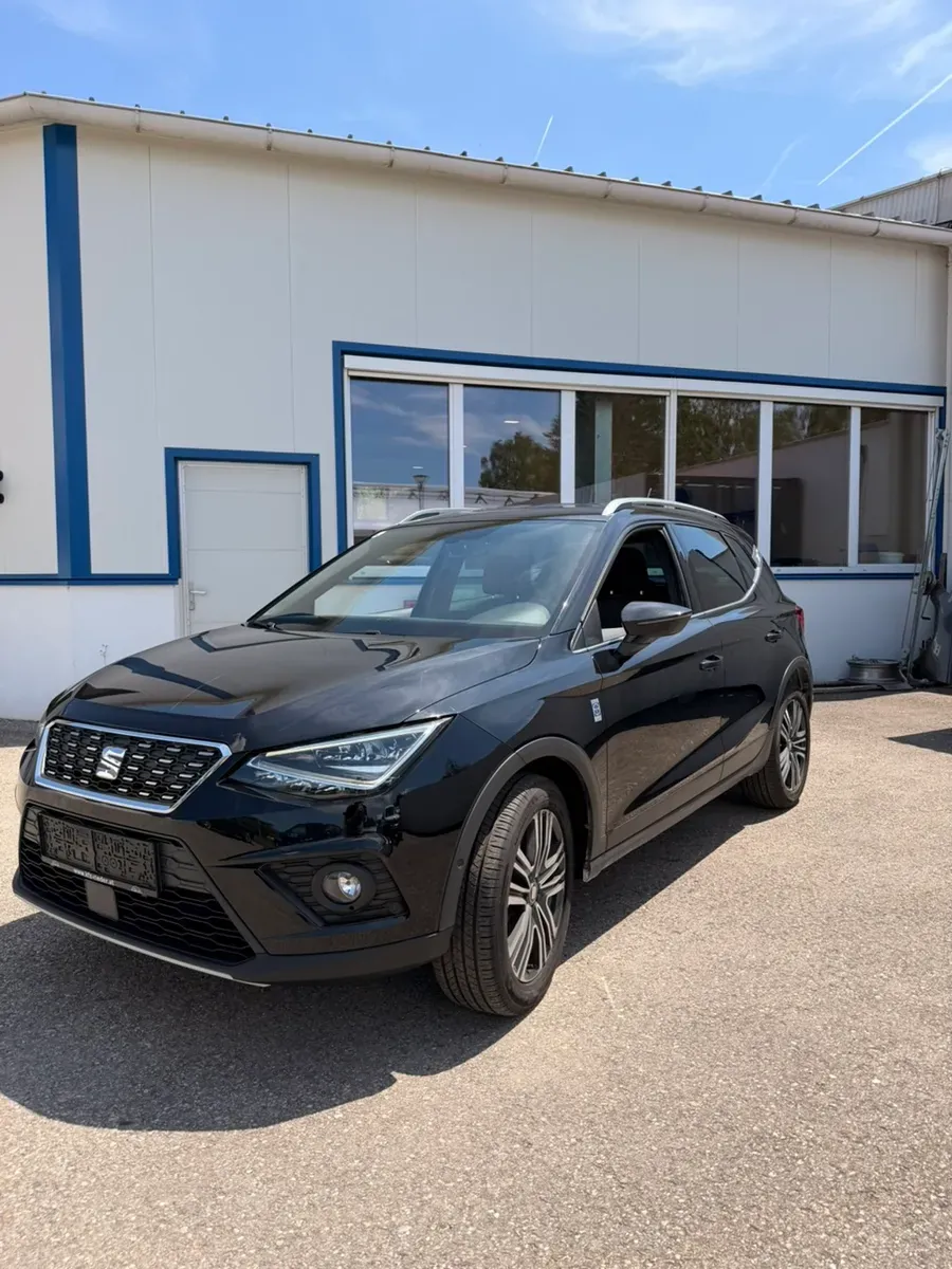 Seat Arona 2018 photo 2