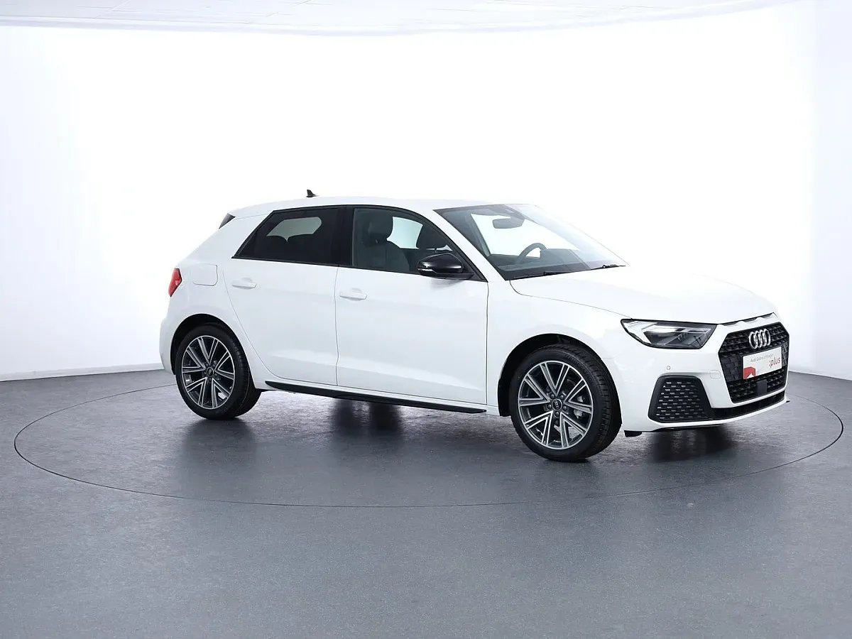 Audi A1 2025 photo 3