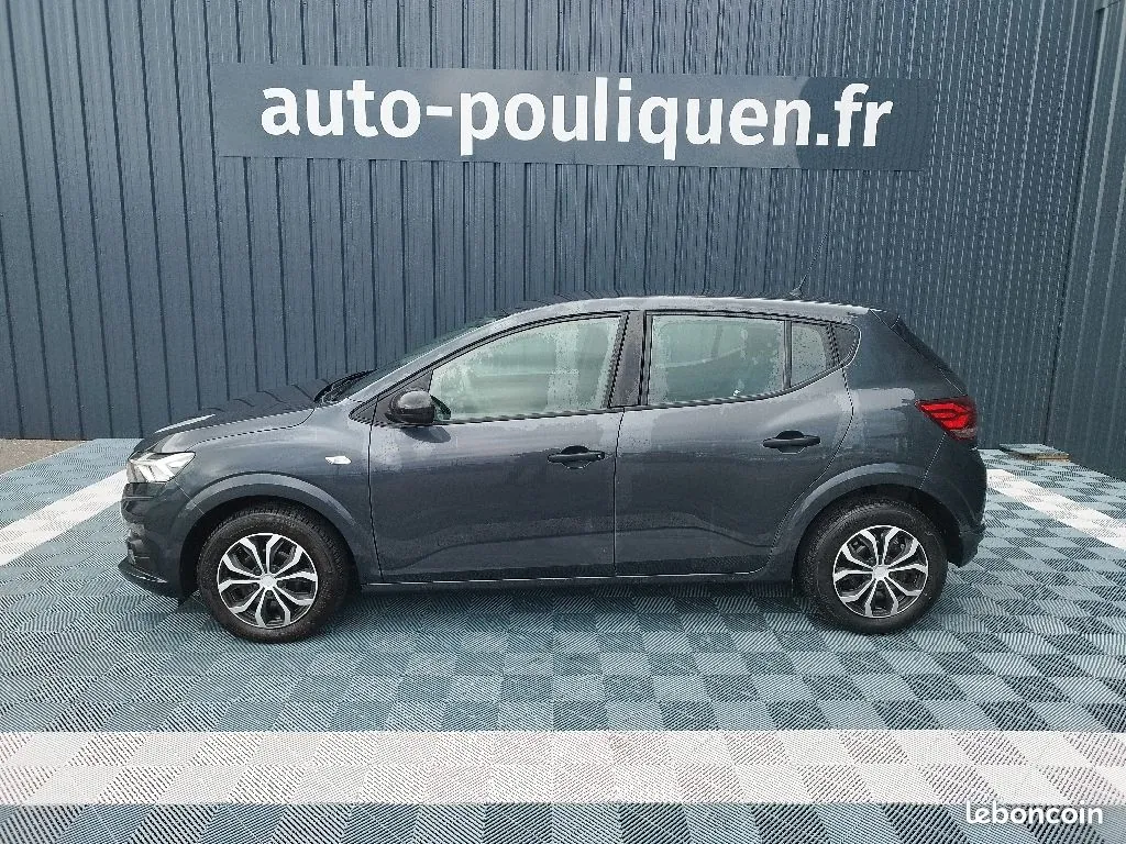 Dacia Sandero 2022 photo 2