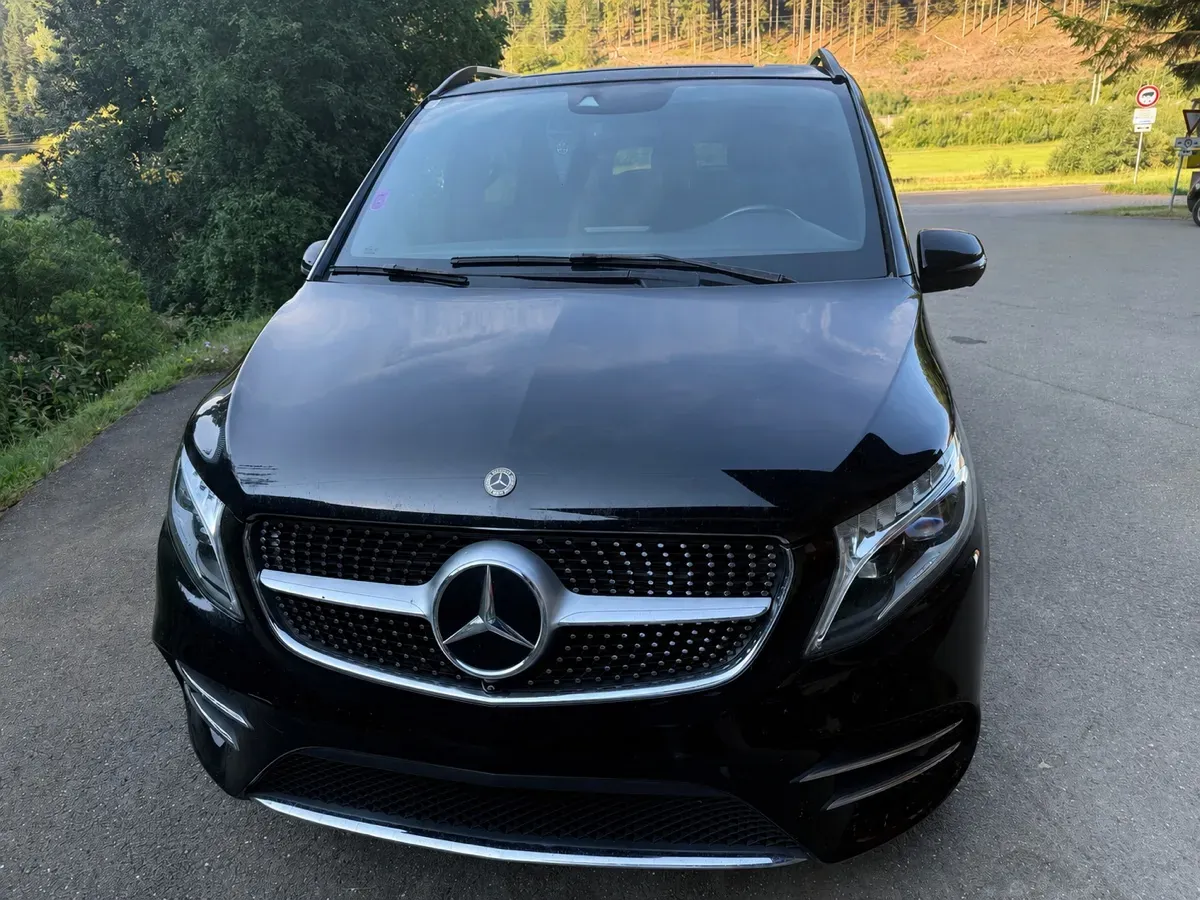 Mercedes-Benz V-Class 2020 photo 2