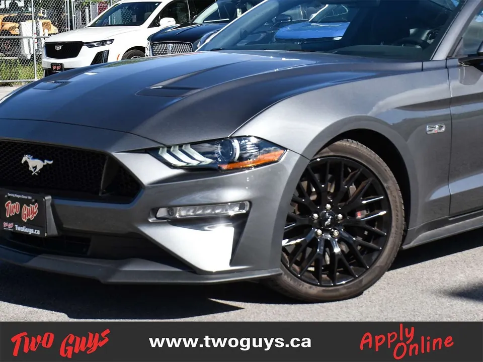 Ford Mustang 2021 photo 2