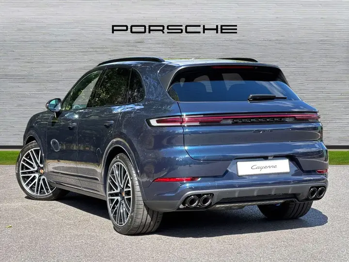 Porsche Cayenne photo 3