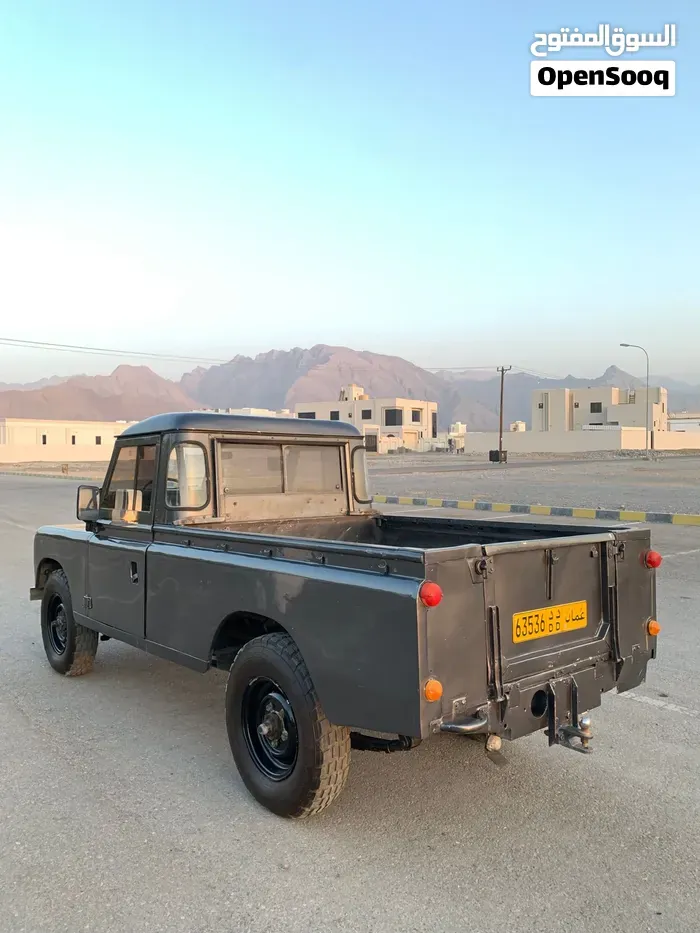Land Rover Defender 1984 photo 2