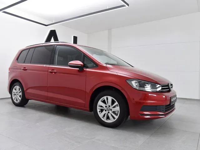 Volkswagen Touran 2023 photo 4
