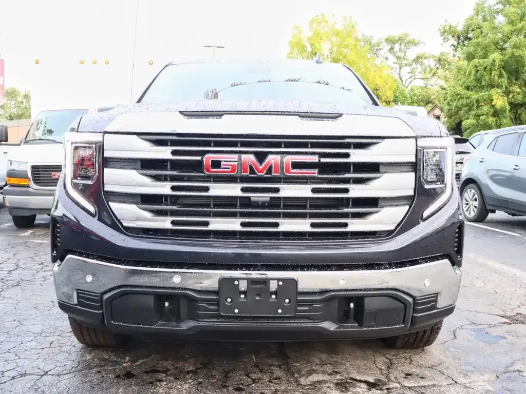 GMC Sierra 1500 2026 photo 2