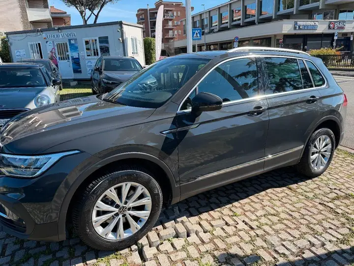 Volkswagen Tiguan 2022 photo 3