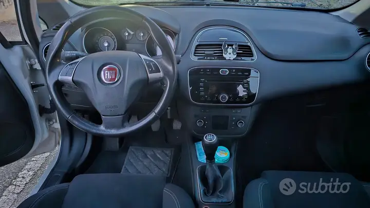 Fiat Punto 2013 photo 3