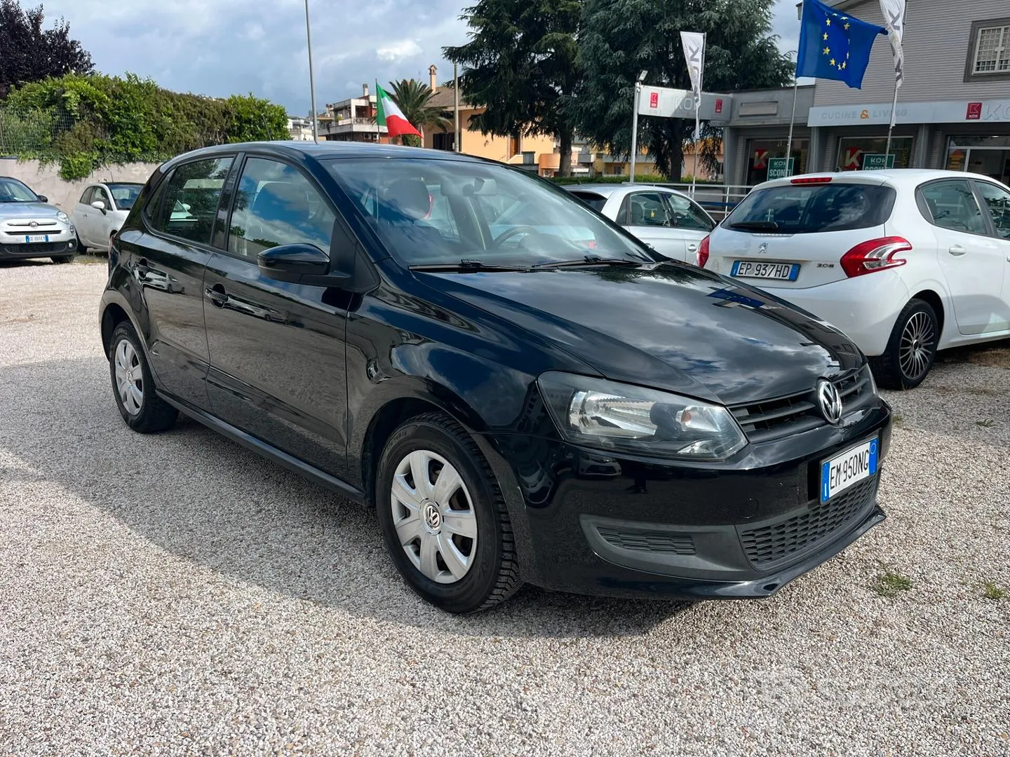 Volkswagen Polo 2012 photo 3