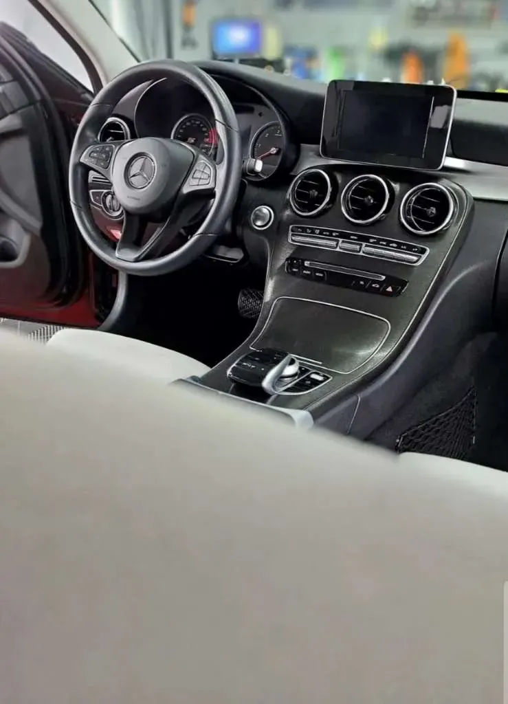 Mercedes-Benz C-Class 2017 photo 2