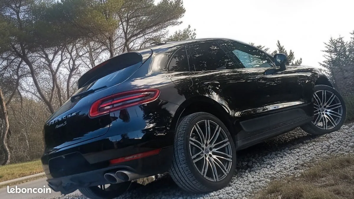 Porsche Macan 2015 photo 2