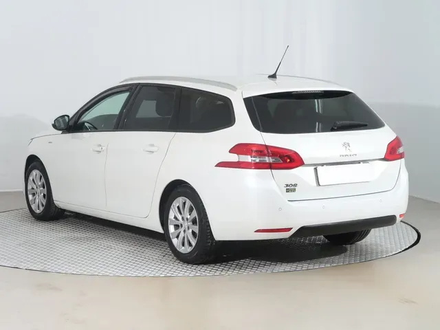 Peugeot 308 Sw 2019 photo 3