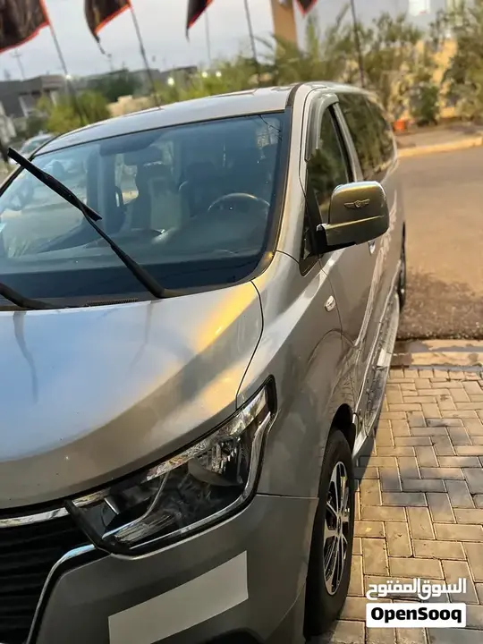 Hyundai Staria