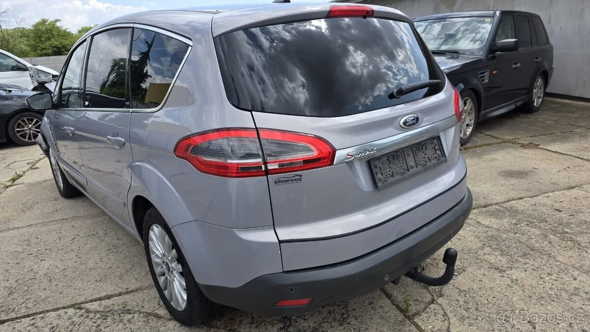 Ford S-Max 2013 photo 2