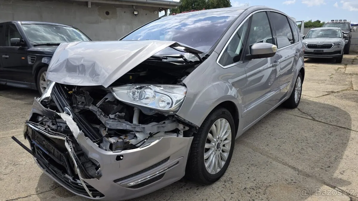 Ford S-Max 2013 photo 3