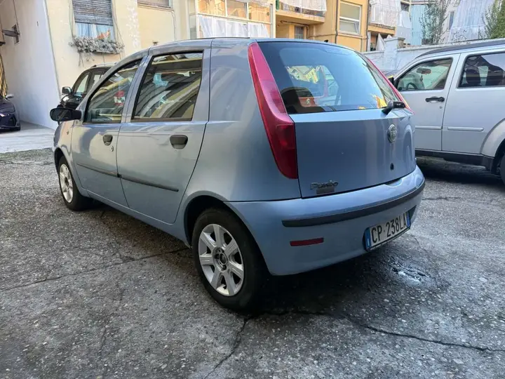 Fiat Punto 2004 photo 4