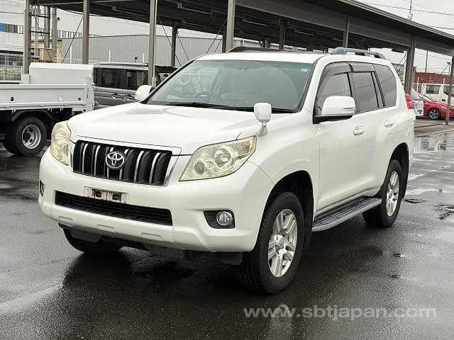 Toyota Land Cruiser Prado 2011 photo 2