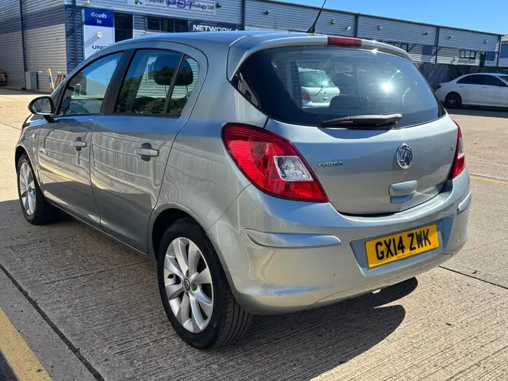 Vauxhall Corsa 2014 photo 3