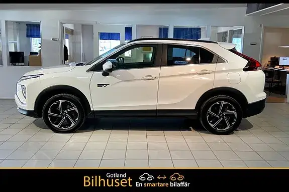 Mitsubishi Eclipse Cross 2023 photo 2