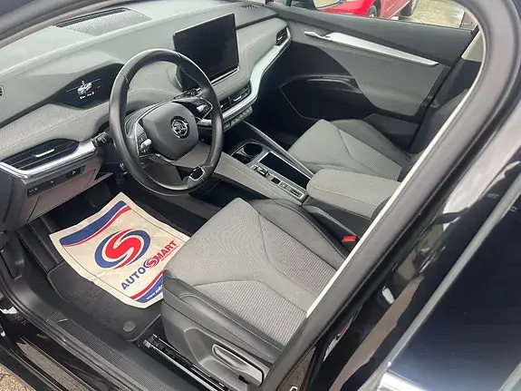 Skoda Enyaq 2023 photo 4
