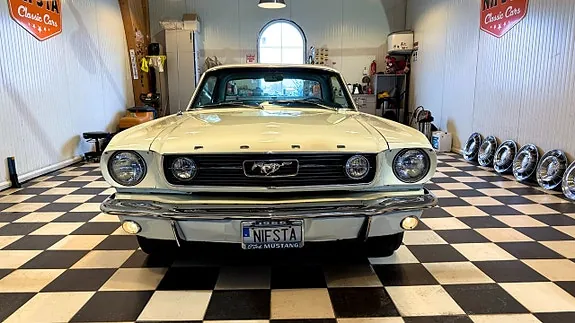 Ford Mustang 1966 photo 4