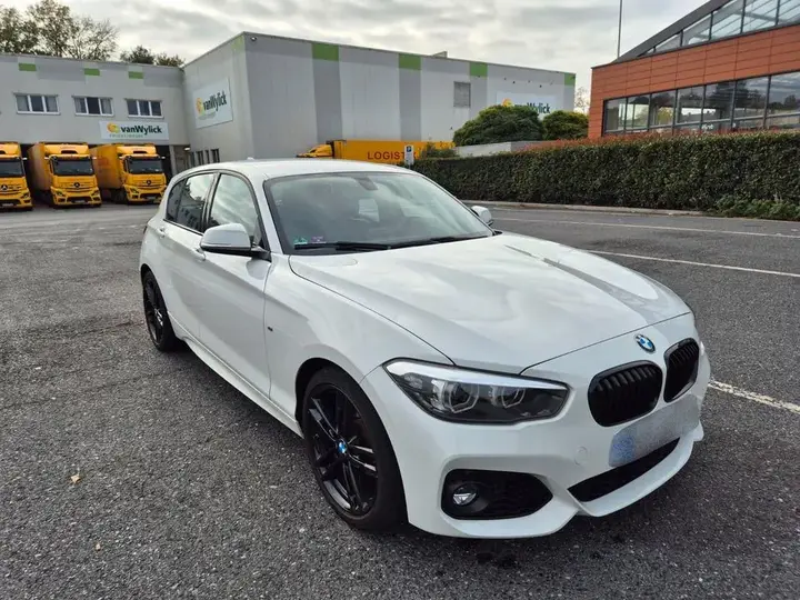 BMW 118I