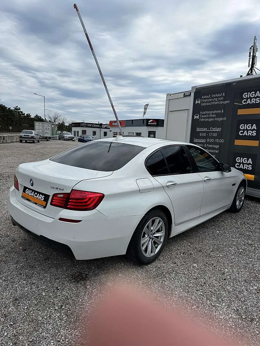 BMW 5 Series 2015 photo 4