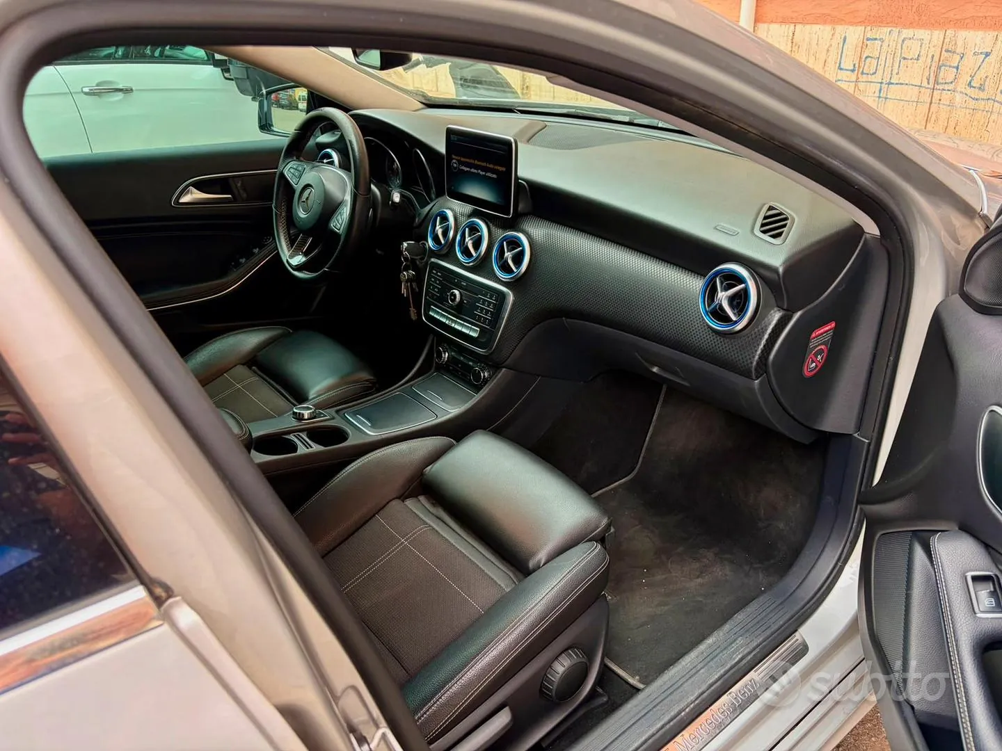 Mercedes-Benz A180D 2016 photo 5