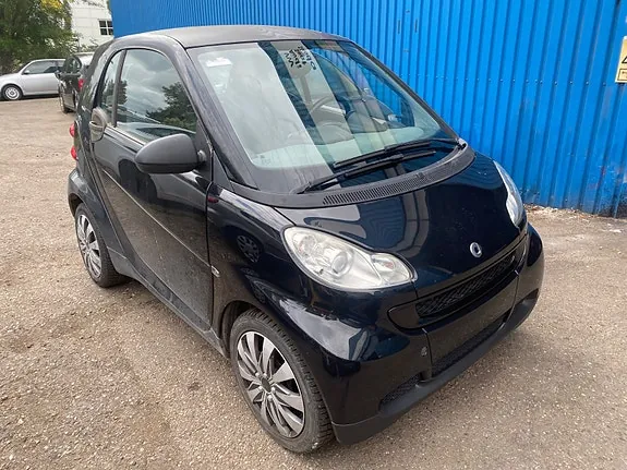 Smart Fortwo Coupe 2010 photo 3