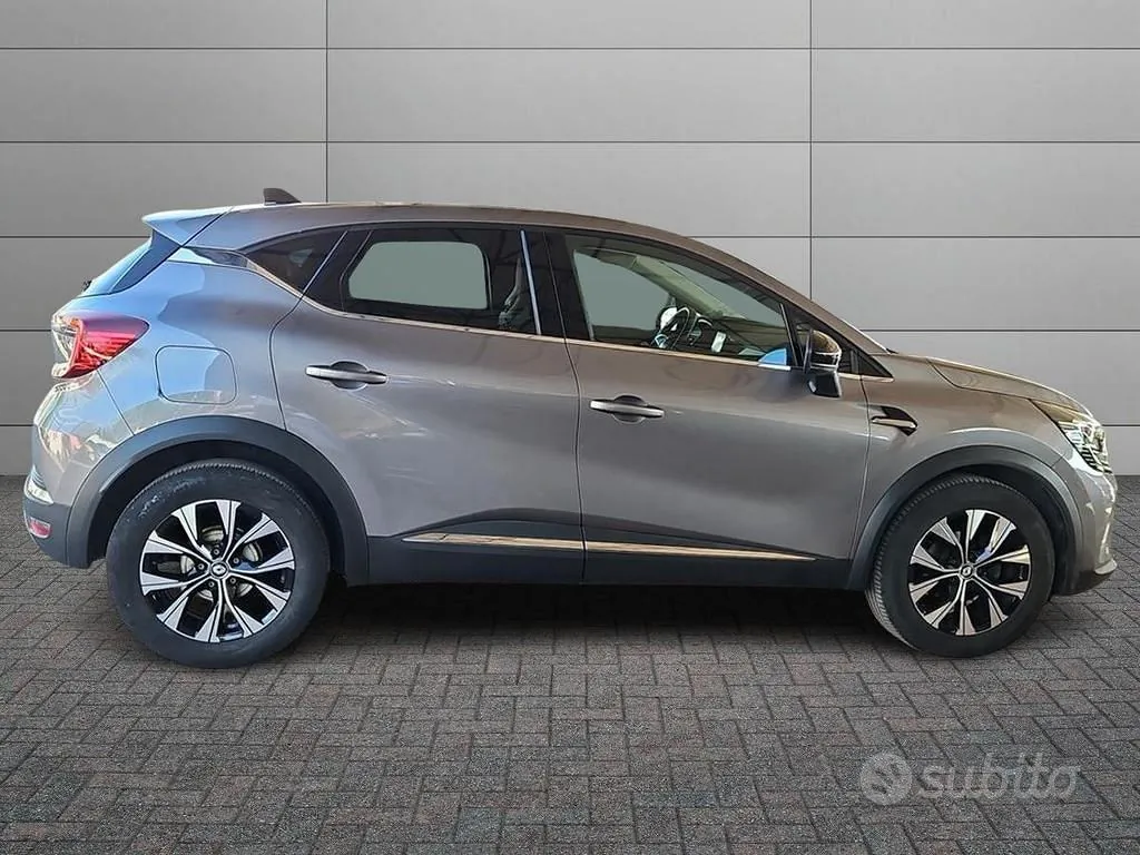 Renault Captur 2023 photo 3