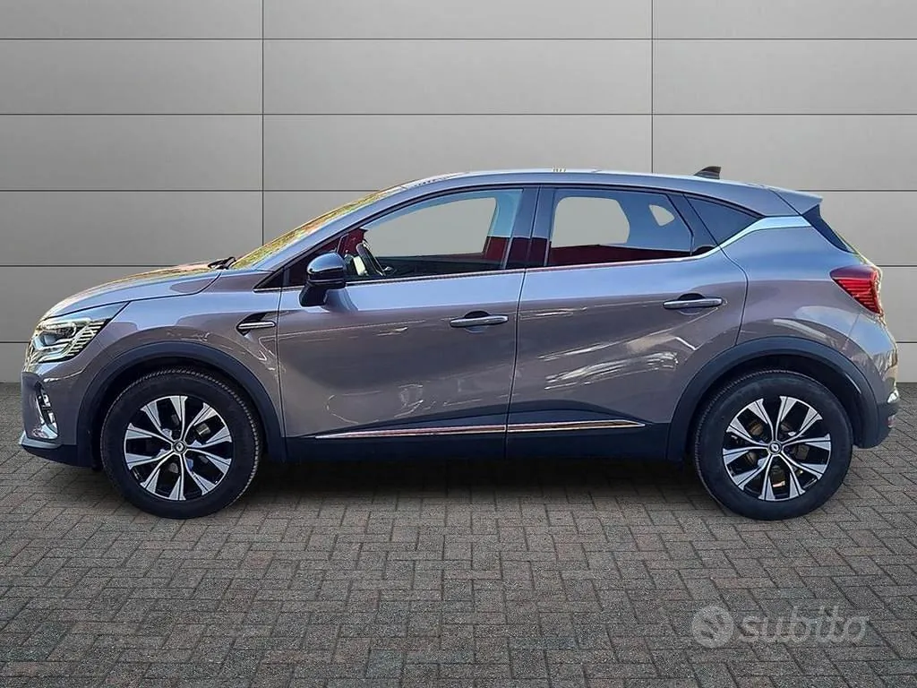 Renault Captur 2023 photo 2