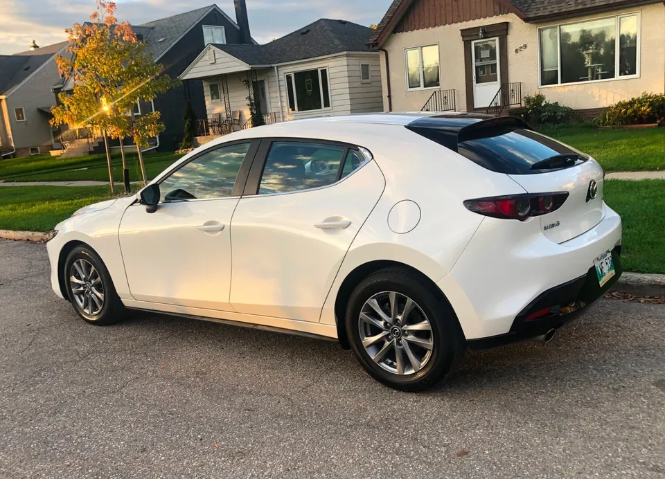 Mazda 3 Sport 2017 photo 2