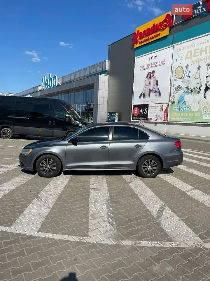 Volkswagen Jetta 2013 photo 4