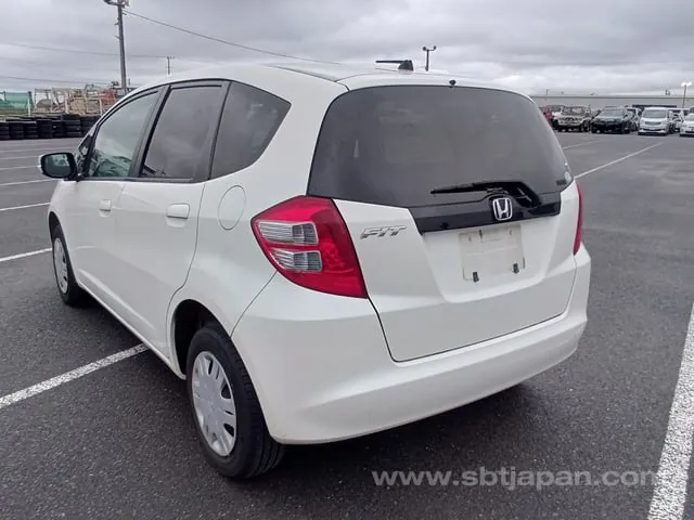 Honda Fit 2010 photo 3