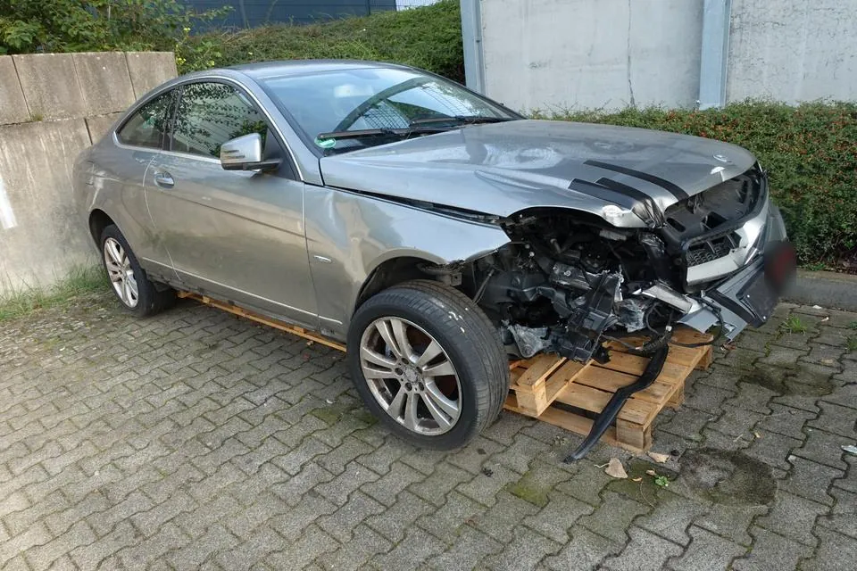 Mercedes-Benz C 180