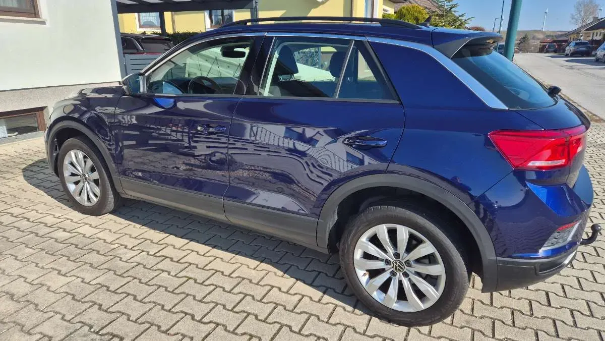 Volkswagen T-Roc 2018 photo 2