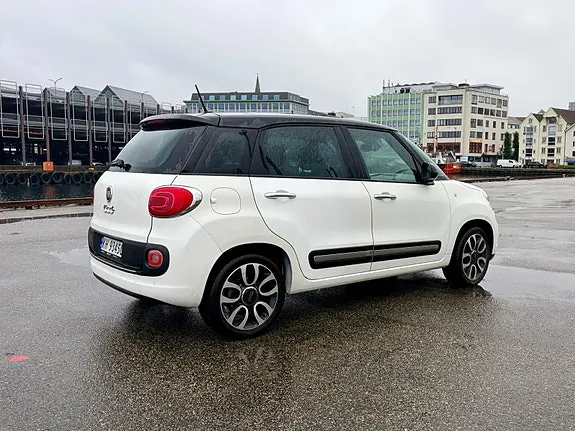 Fiat 500L 2013 photo 5