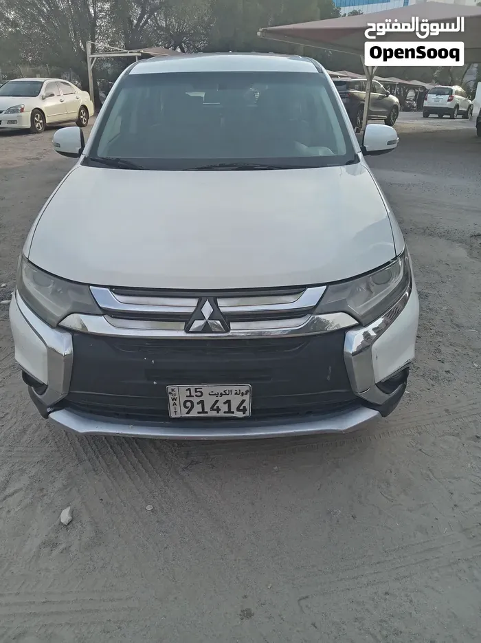 Mitsubishi Outlander 2017 photo 3