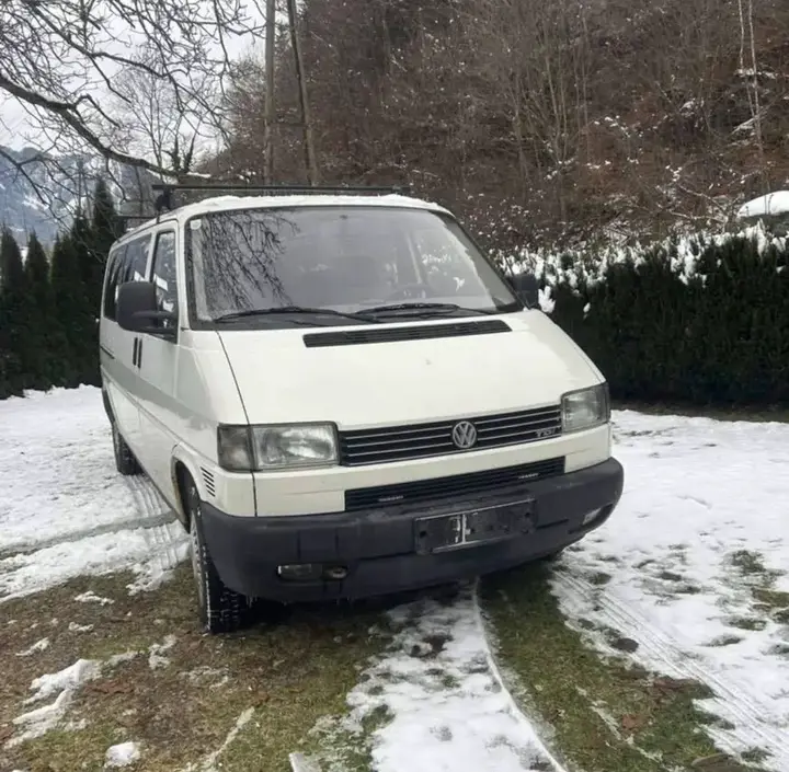 Volkswagen T4 2000 photo 2