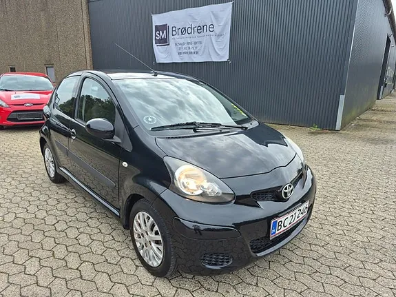 Toyota Aygo 2010 photo 3